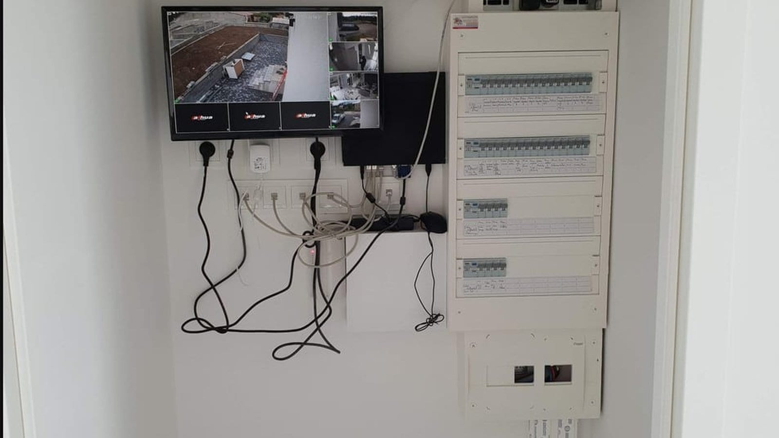 Installation système vidéosurveillance et tableau électrique - AECP Graceffa & Fils