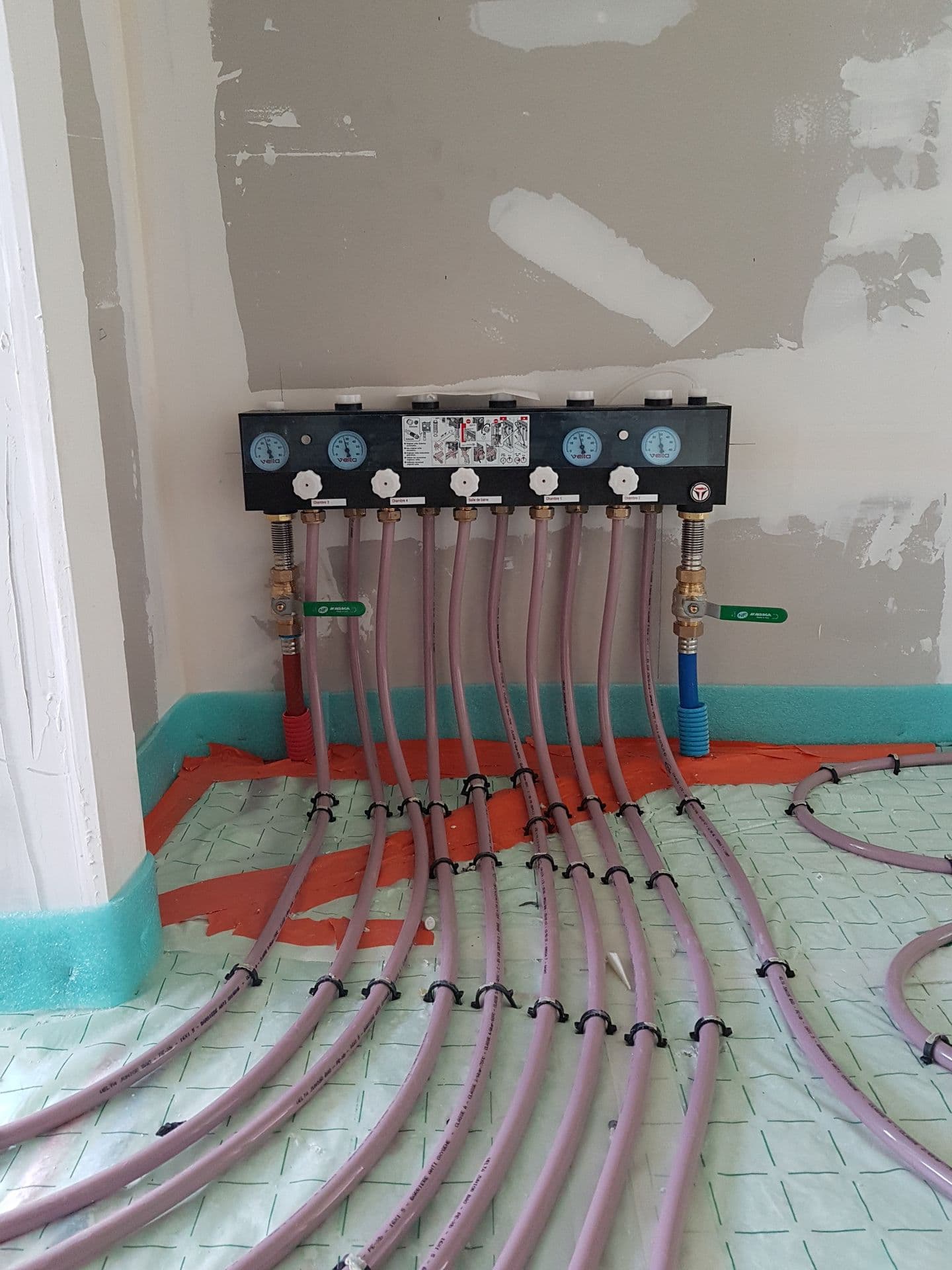 Collecteur hydrocâblé chauffage